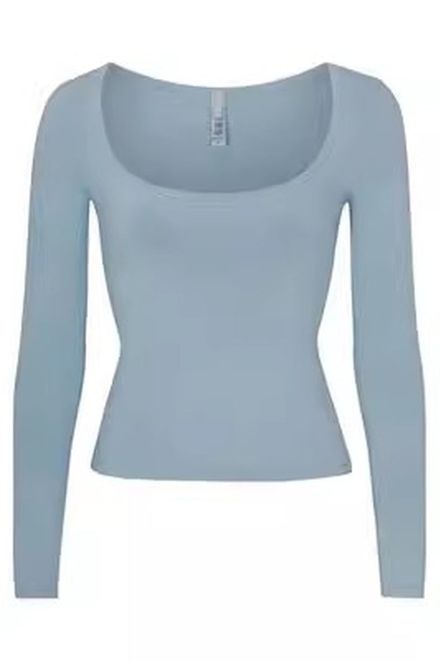 Fits Everybody Long Sleeve T-Shirt
