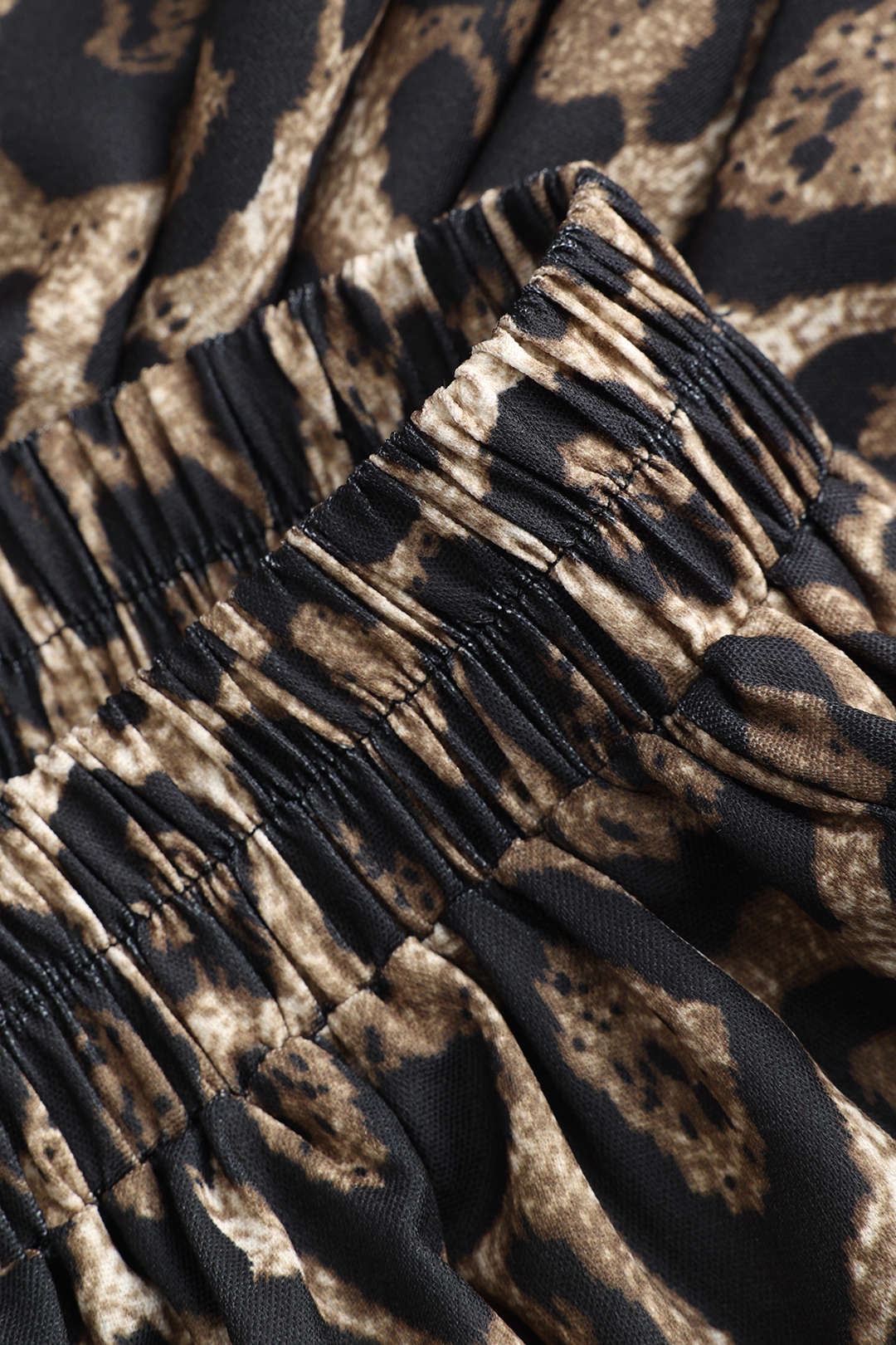 Leopard Print Pleated Skirt
