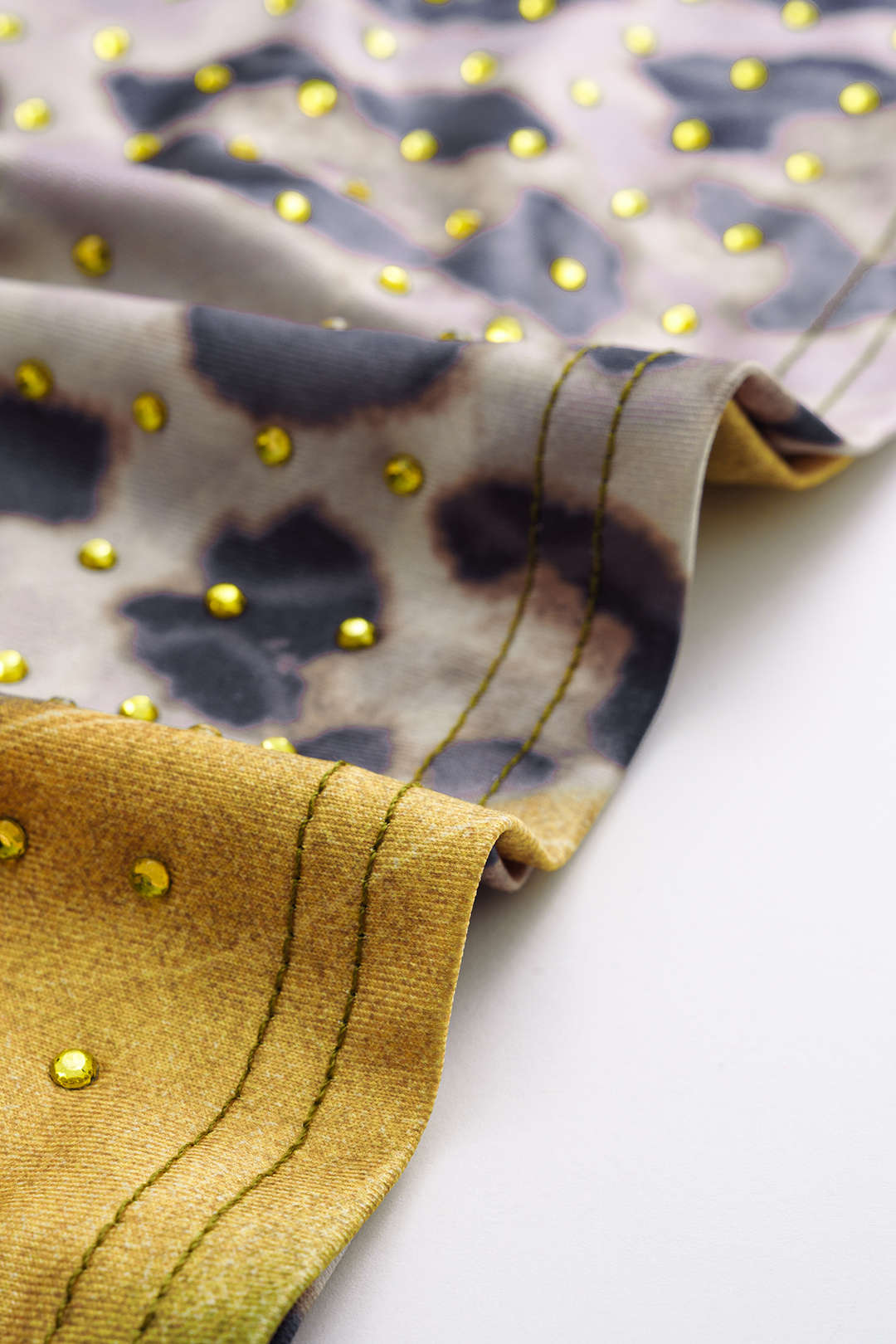 Leopard Pattern Rivet Skirt