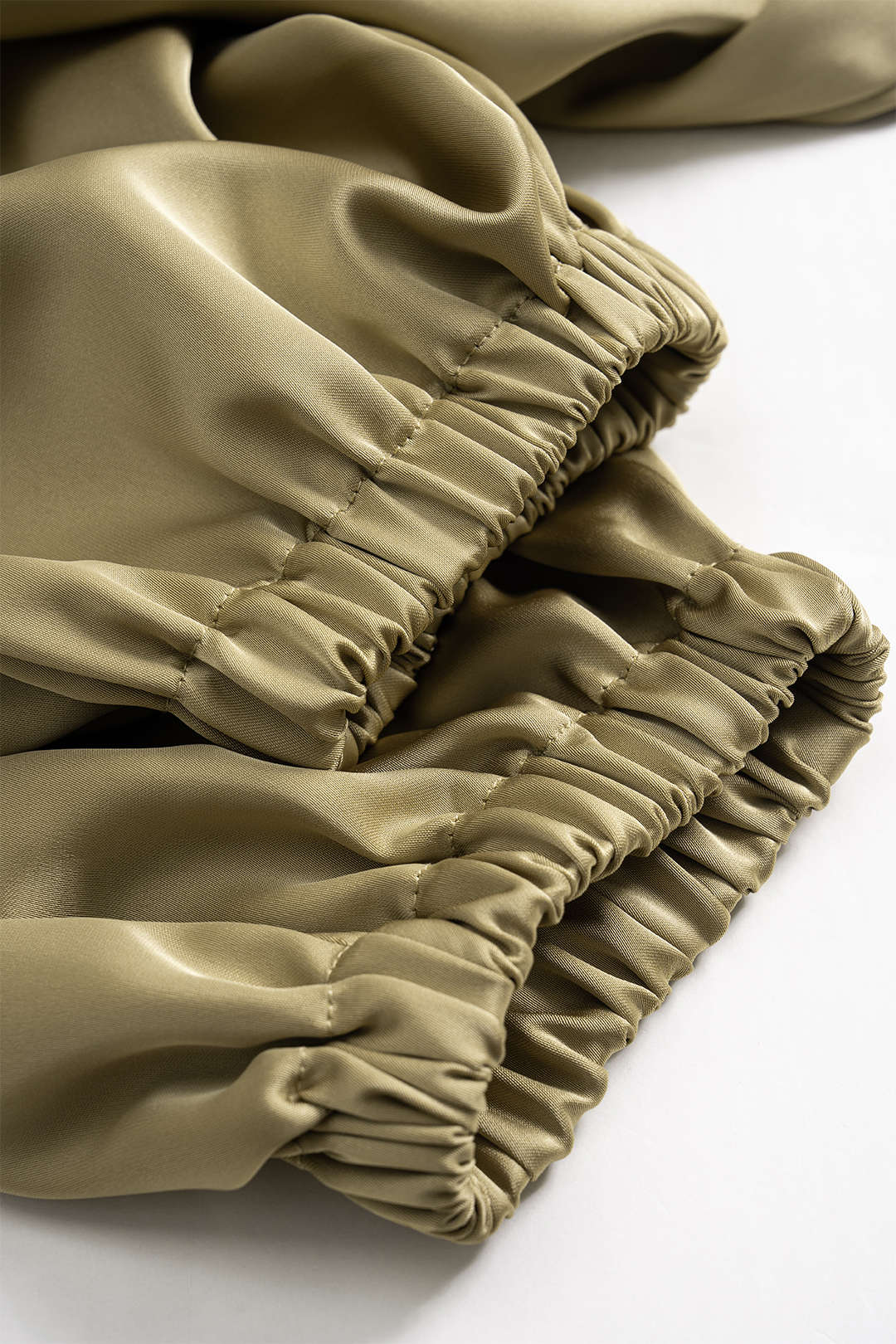 Contrast Satin Pleated Lantern Trousers
