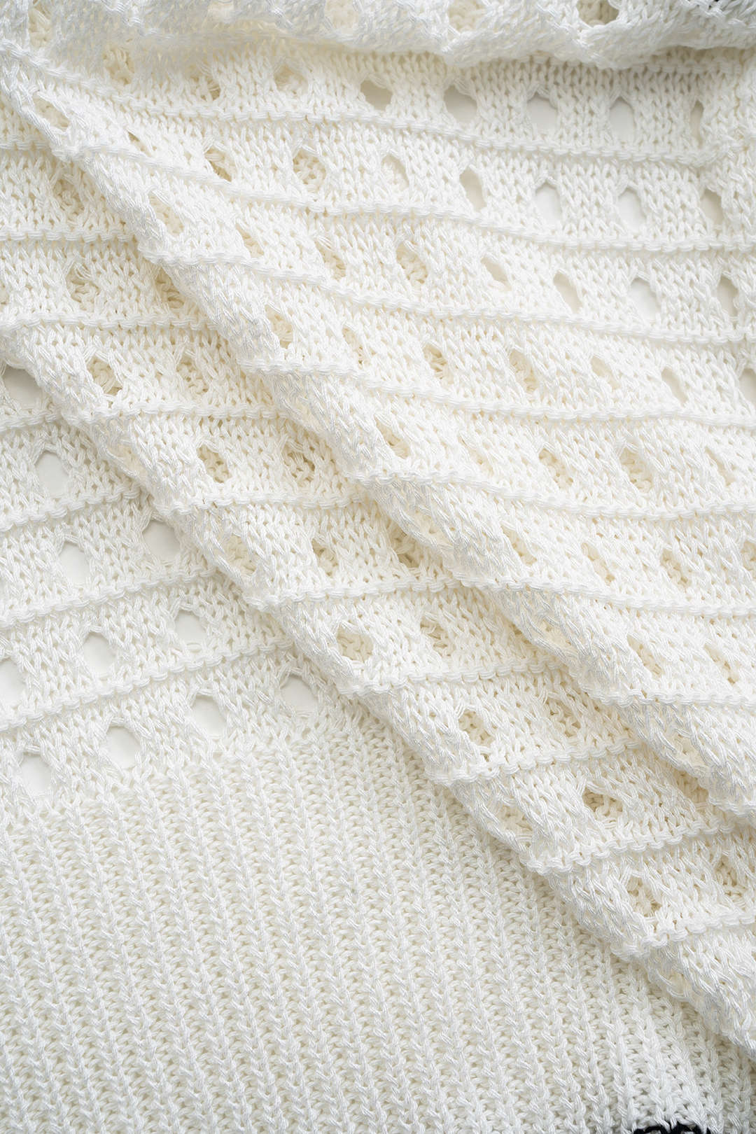 Knit Contrast Cut Out Short Sleeve T-Shirt