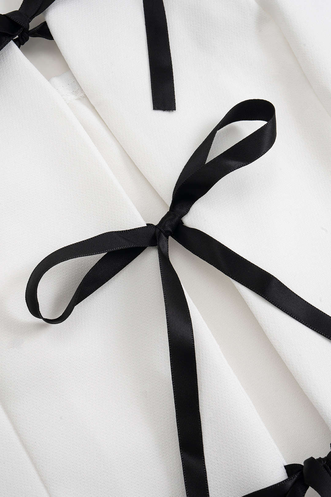 Bow Tie-Up Strapless Tube Top