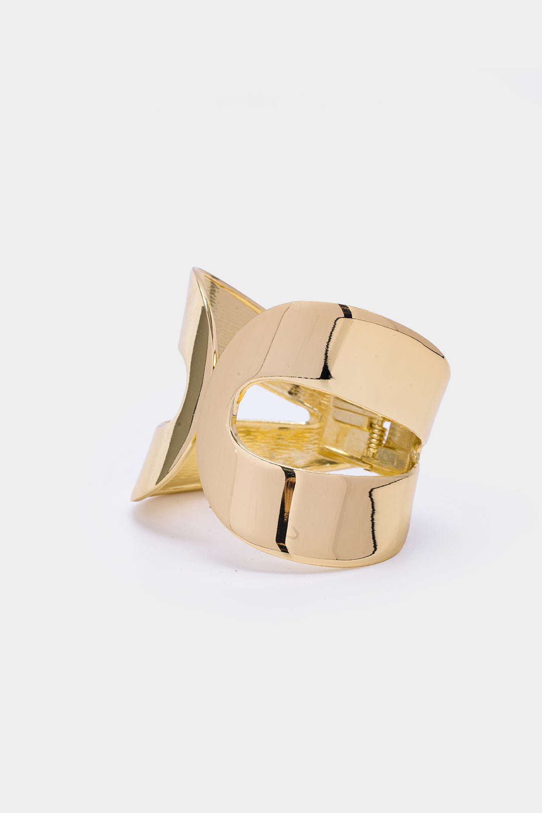 Shell Pattern Wide Open Bracelet