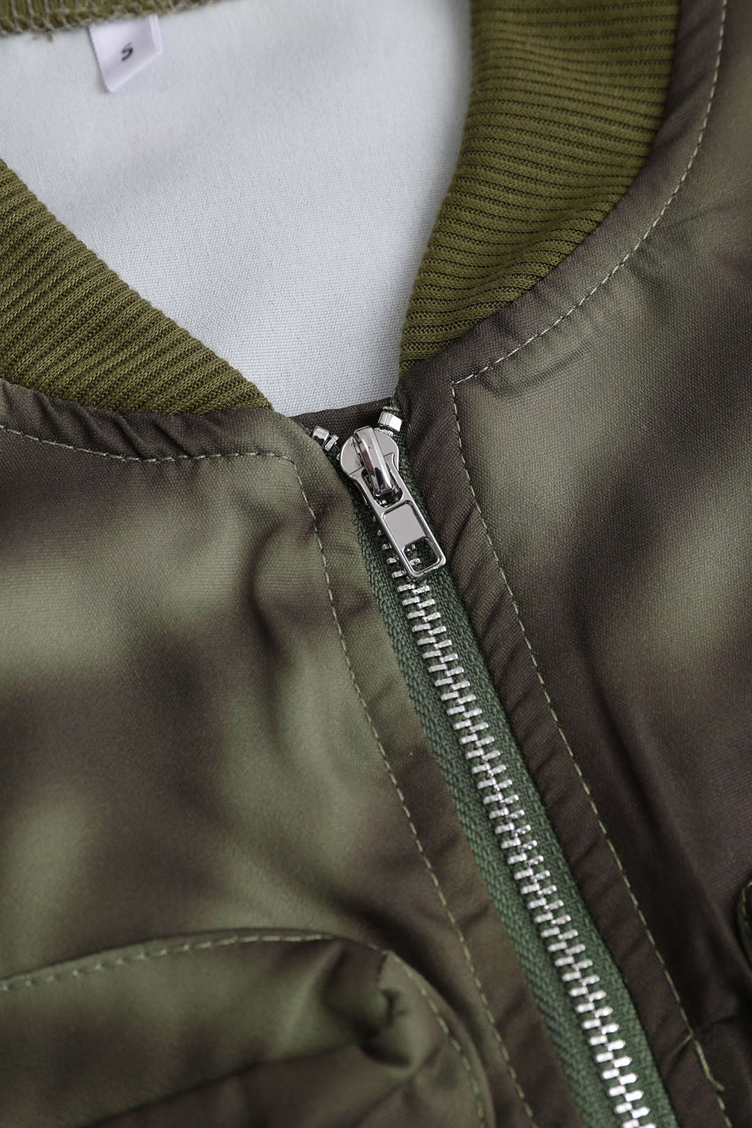 Camo Print Zipper Pocket Jacket