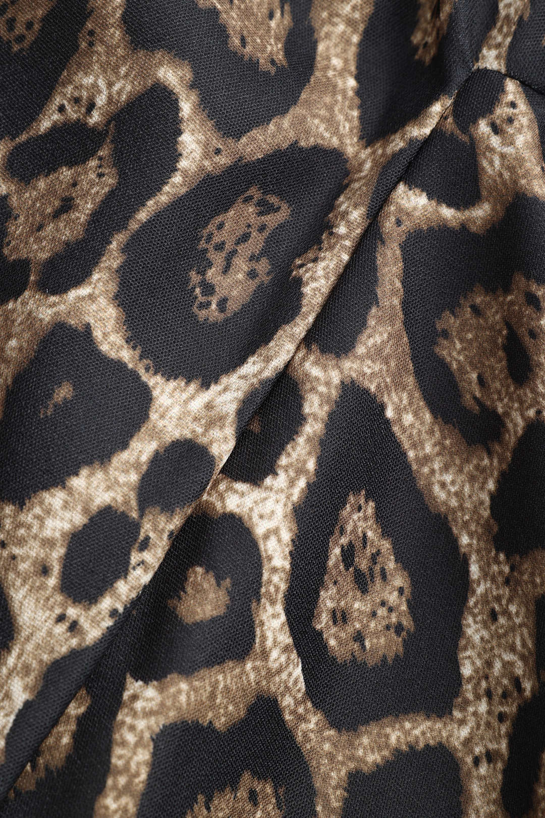 Leopard Print Pleated Skirt