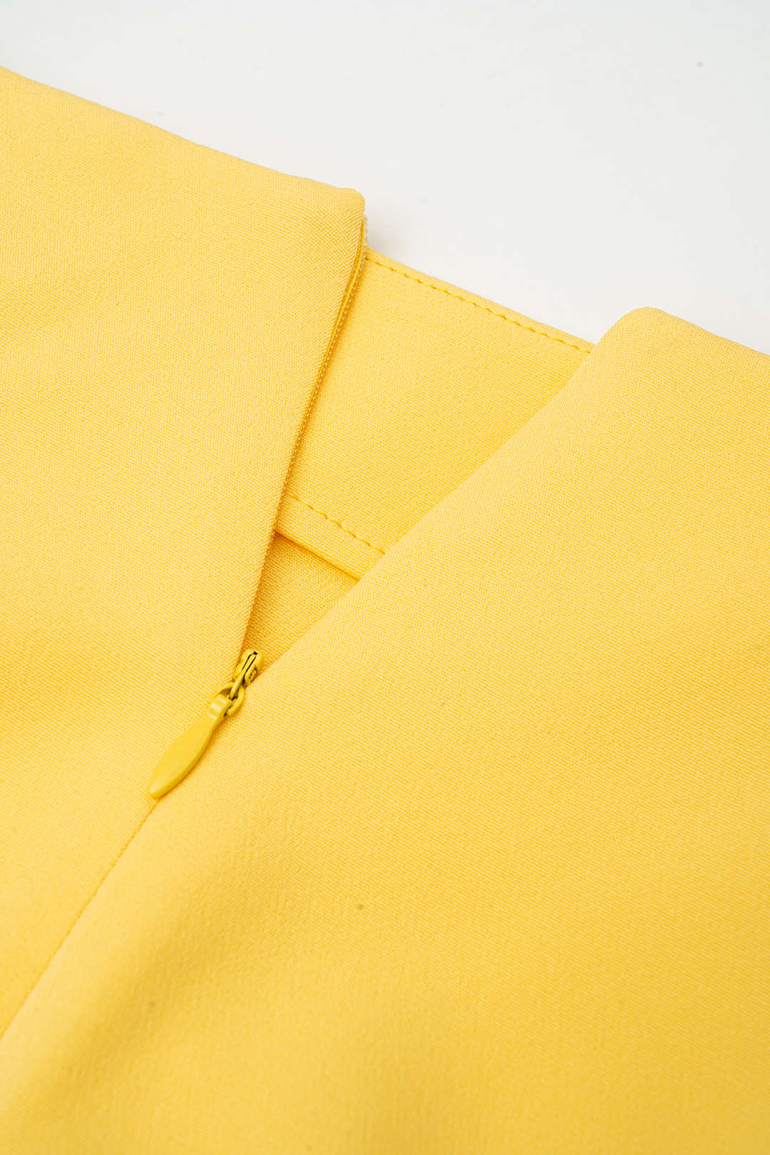 Solid Pleated Zipper Skirt