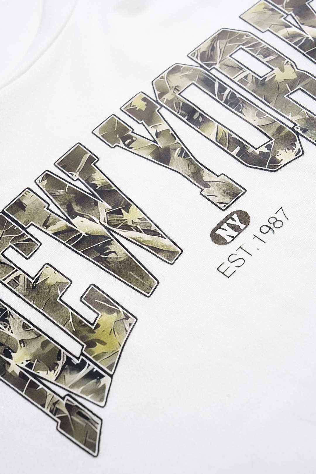 Retro Letter Print Round Neck Short Sleeve T-Shirt