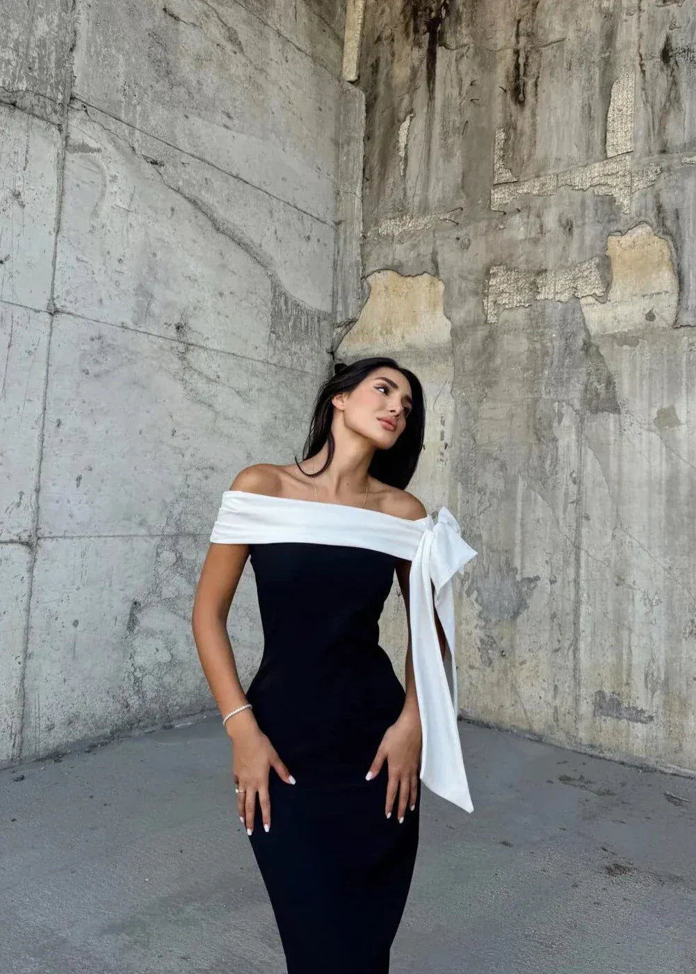 Sonia - One-Shoulder Slit Midi Dress