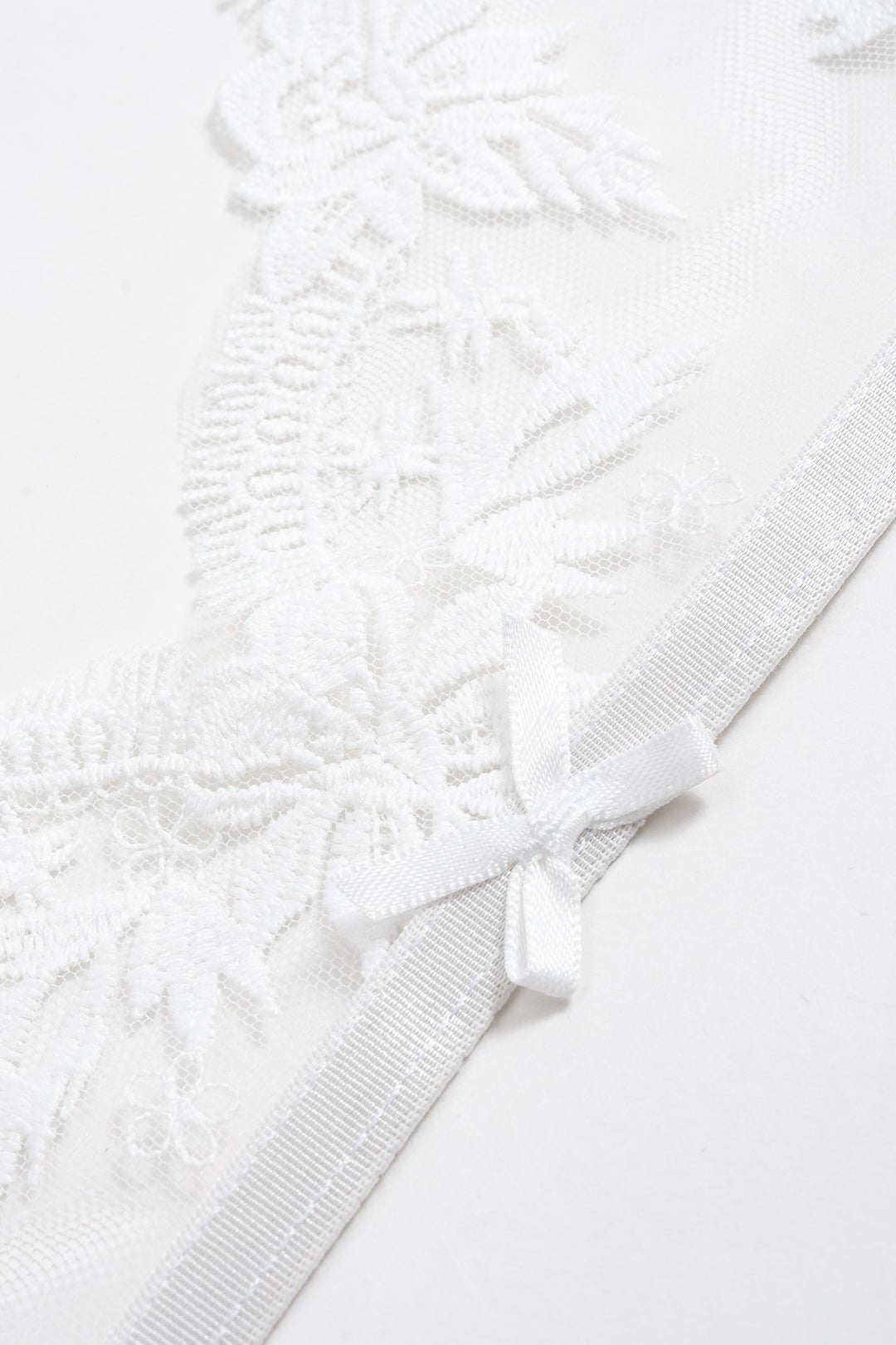 Lace Trim Bra Five-Piece Lingerie Garter Set