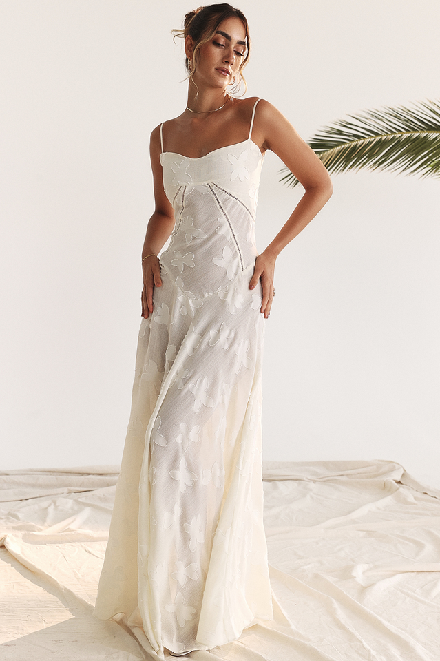 Serena Vintage Black Printed Maxi Dress