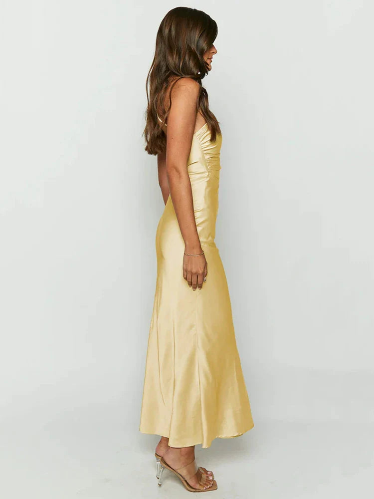 Lis - Backless Maxi Dress