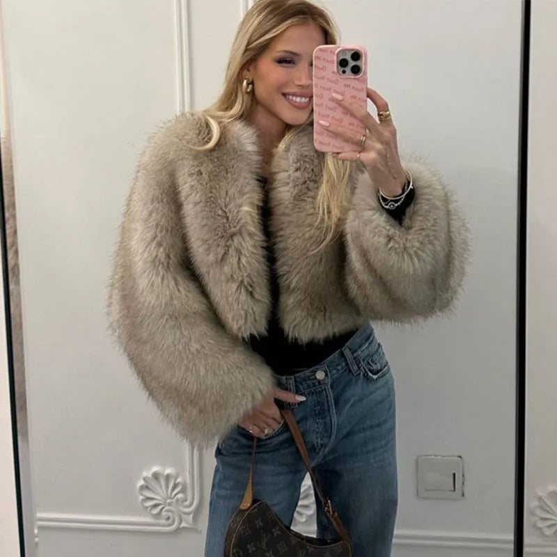 Sara- Short Fur Jacket