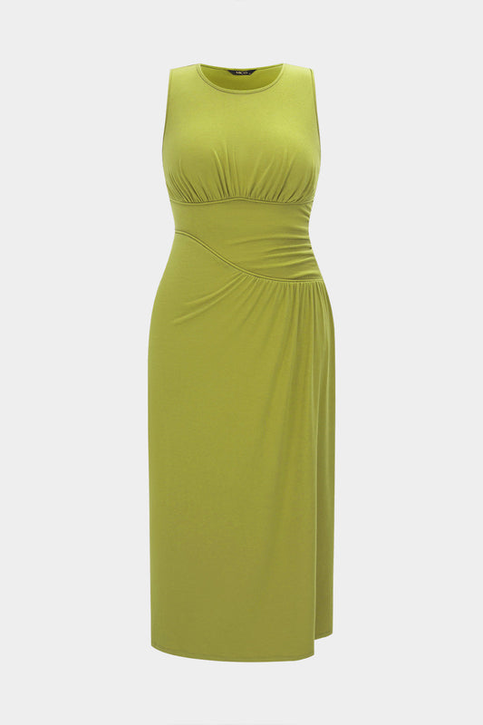 Plus Size Ruched Sleeveless Midi Dress