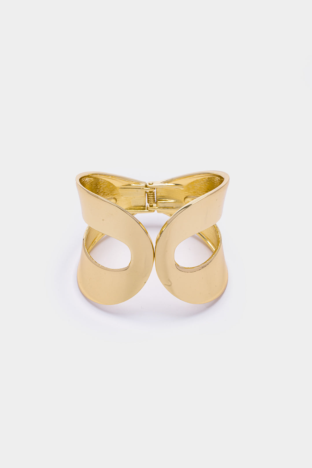Shell Pattern Wide Open Bracelet